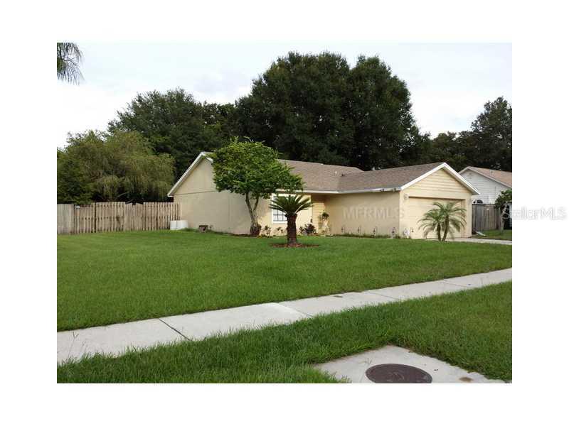 17803 Fallowfield Dr., Lutz, FL 33549