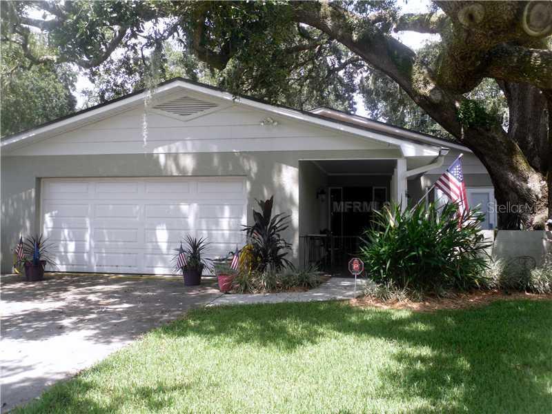 1005 Meadowcrest Dr., Valrico, FL 33594