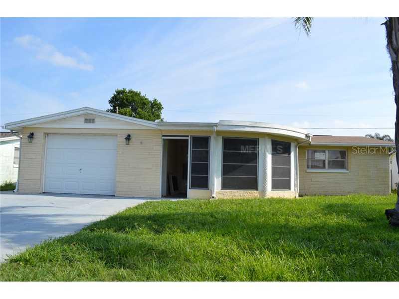 3743 Redwood Dr., Holiday, FL 34691