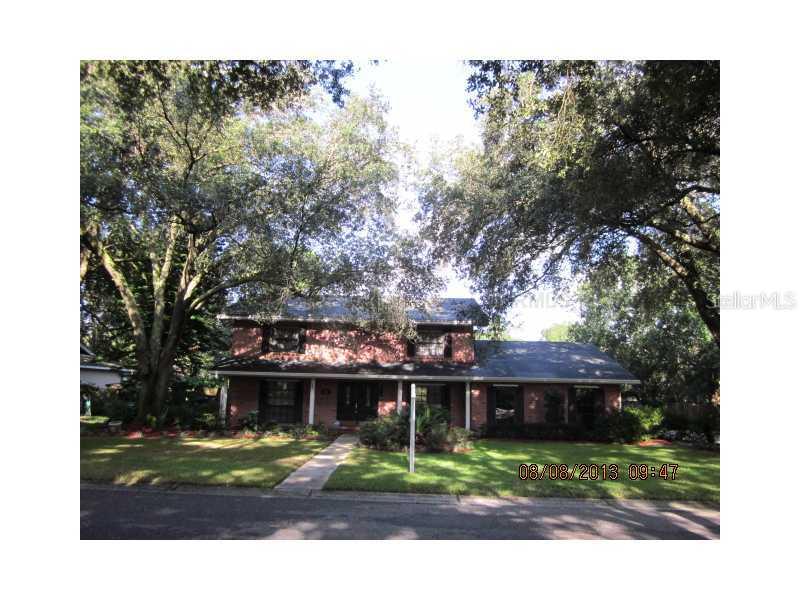 646 Bua Dr., Temple Terrace, FL 33617