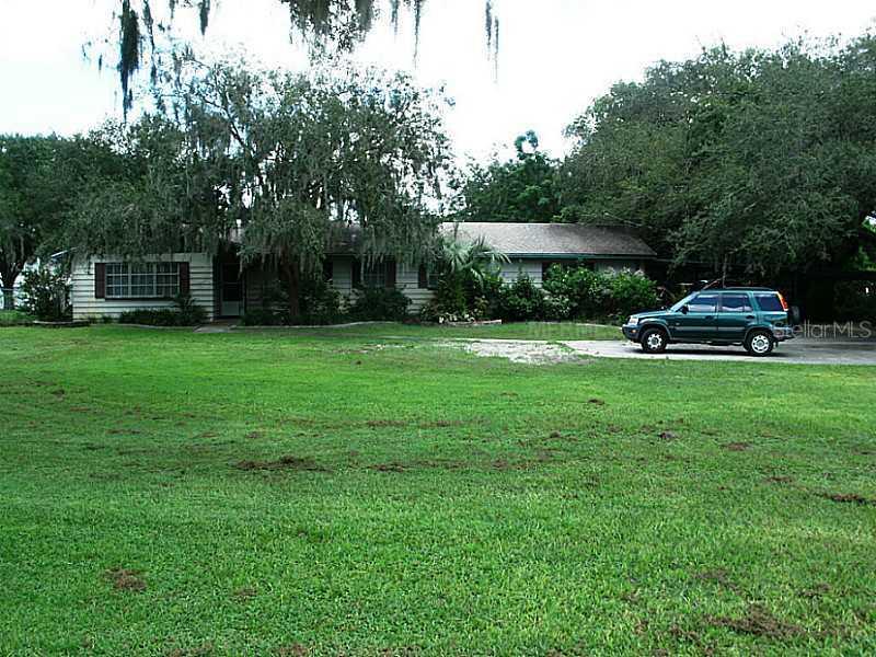 406 Duque Rd., Lutz, FL 33549