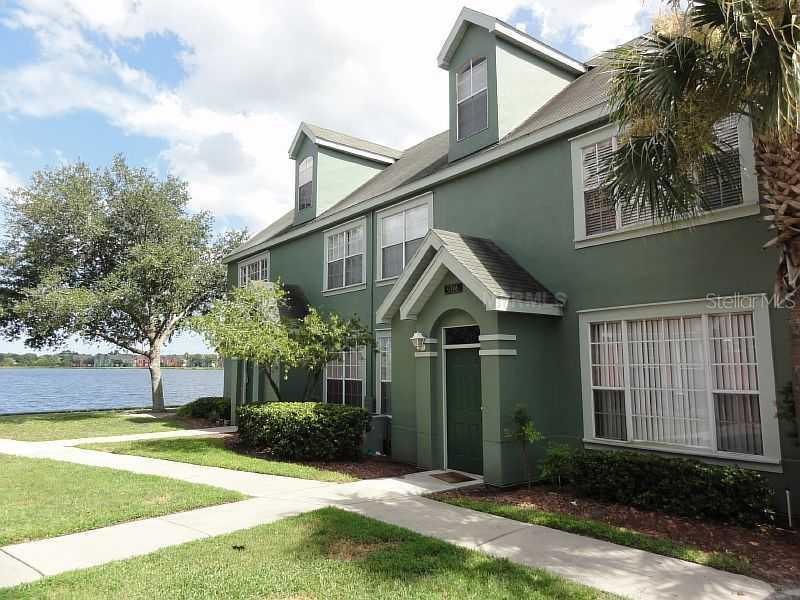 9306 Lake Chase Island Way, Tampa, FL 33626