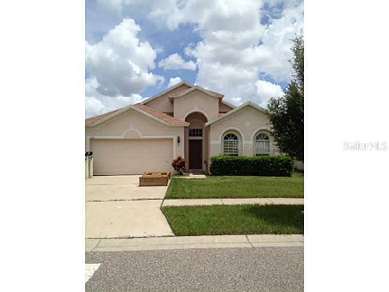 1108 Barclay Wood Dr., Ruskin, FL 33570