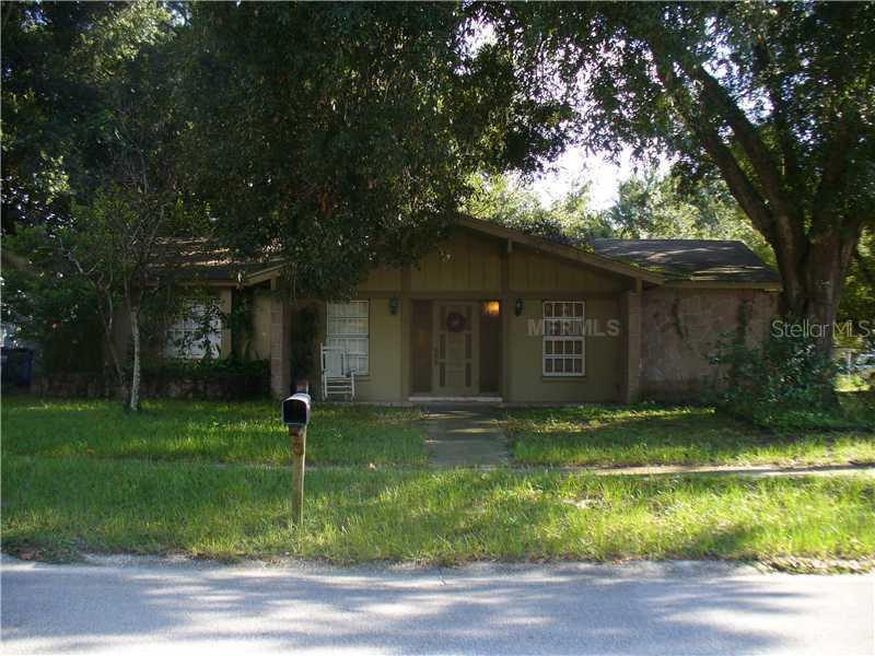 2201 Valleybrook Ave., Valrico, FL 33594