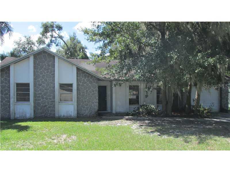 1025 Pinegrove Dr., Brandon, FL 33511