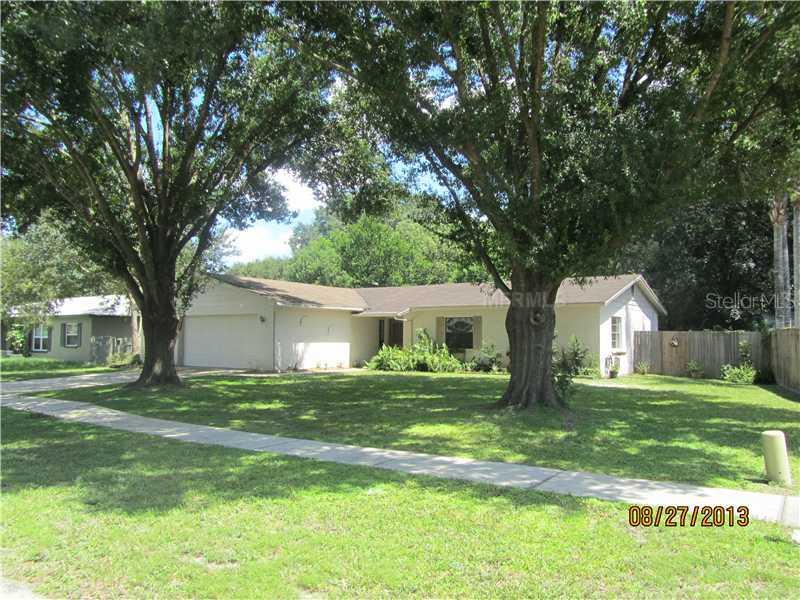 1226 Foggy Ridge Pkwy., Lutz, FL 33559