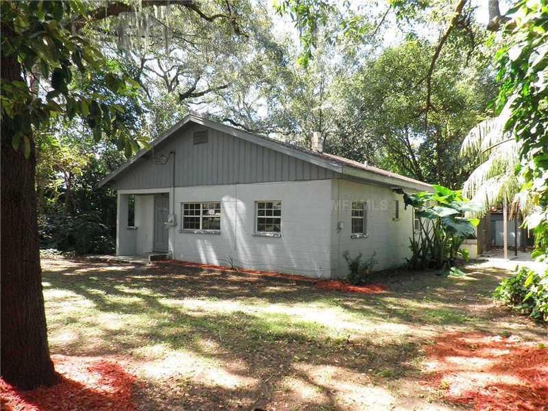 404 Lutie Dr., Valrico, FL 33594