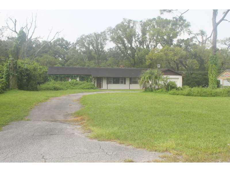 1006 Friendship Ln., Lutz, FL 33548