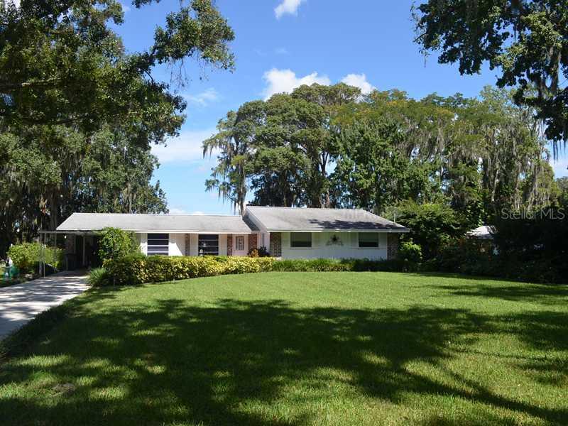 709 Crystal Lake Rd., Lutz, FL 33548