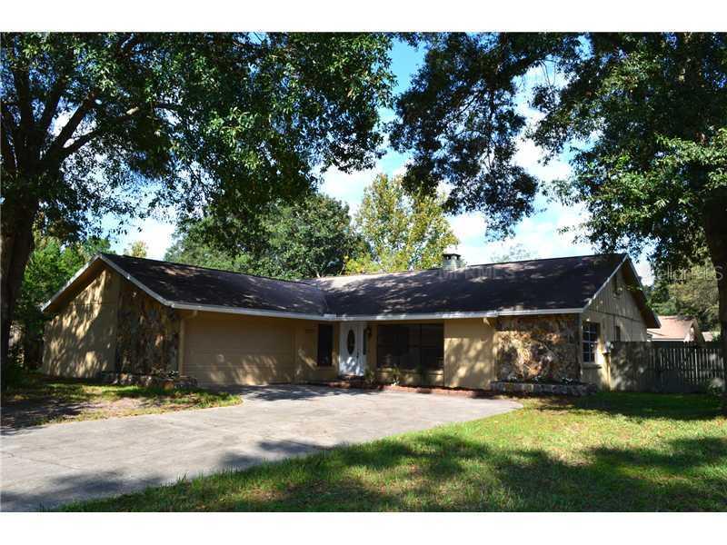 17519 Meadowbridge Dr., Lutz, FL 33549