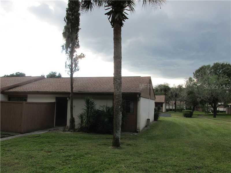 8711 Plum Ln., Temple Terrace, FL 33637