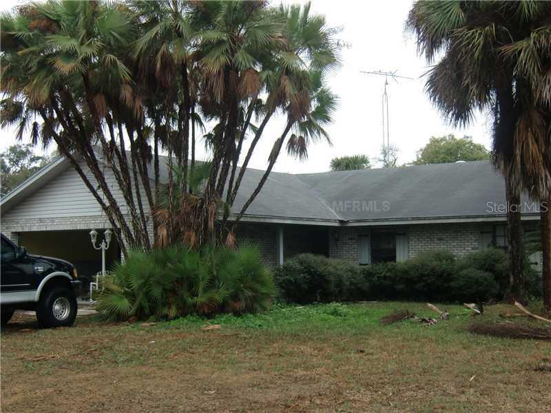 107 Pine Tree Ln., Auburndale, FL 33823