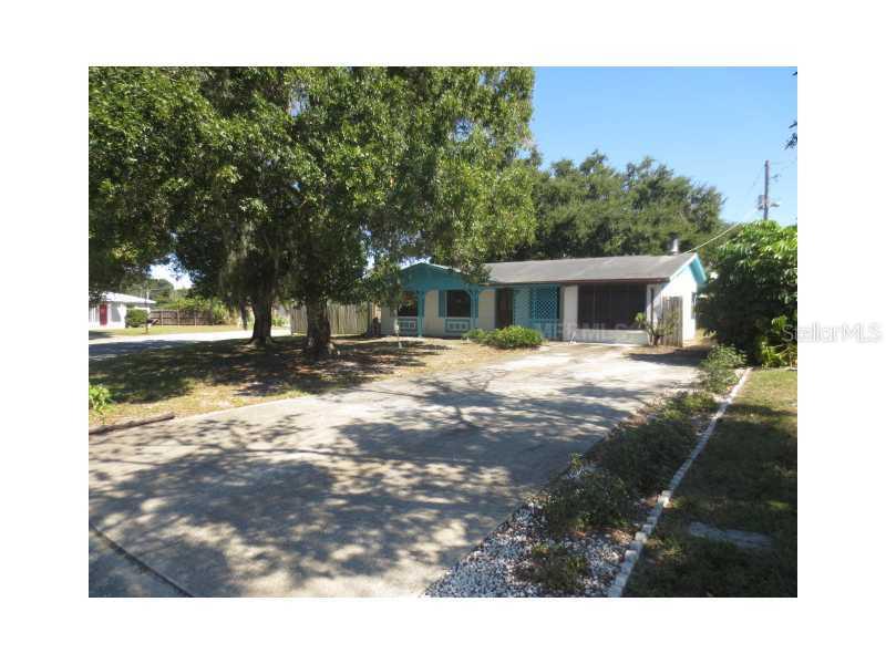 8511 River Oaks Dr., Tampa, FL 33615