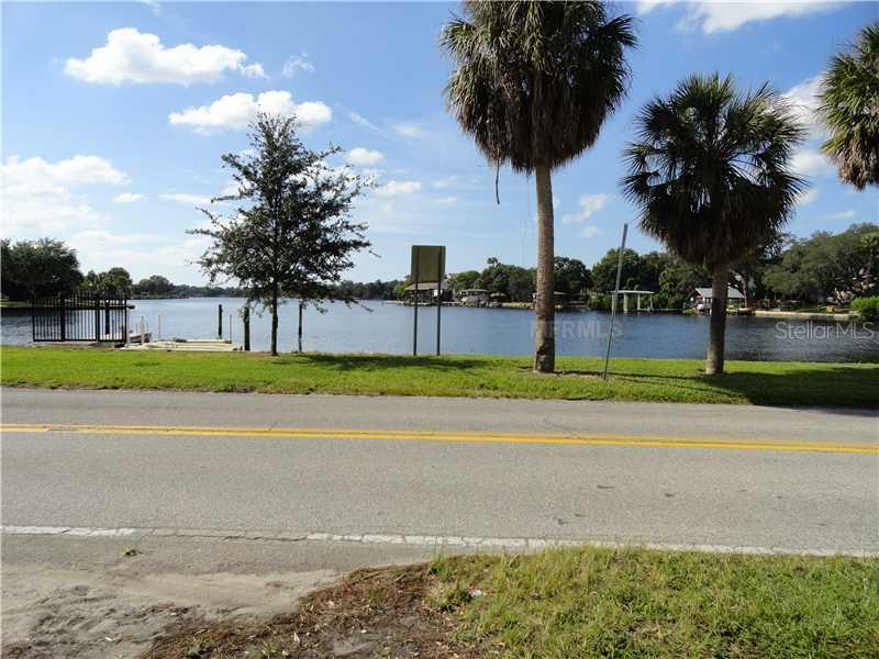 176 N Spring Blvd., Tarpon Springs, FL 34689