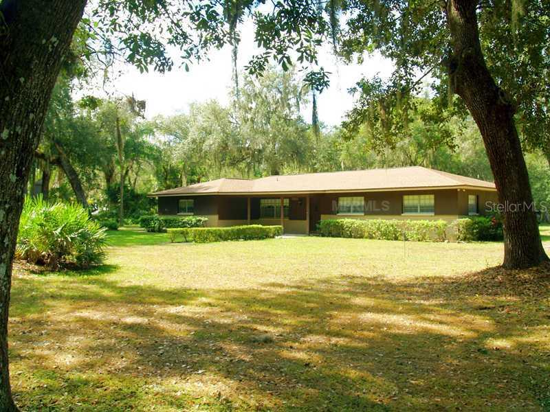 212 N Smokey Mountain Rd., Seffner, FL 33584