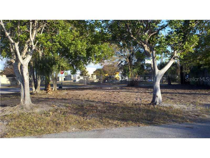 2801 Trinidad Way, Palmetto, FL 34221