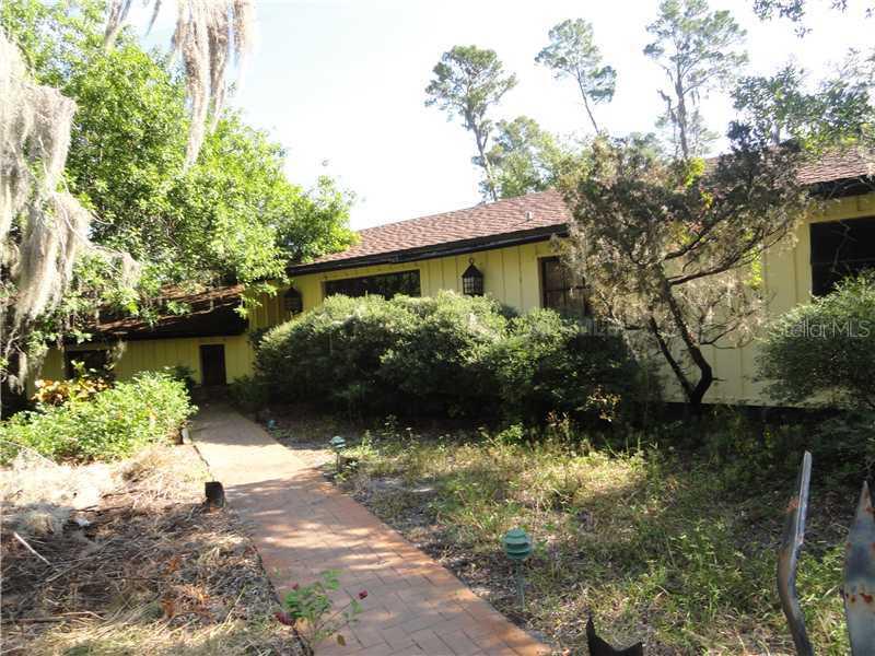 3261 Leprechaun Ln., Palm Harbor, FL 34683