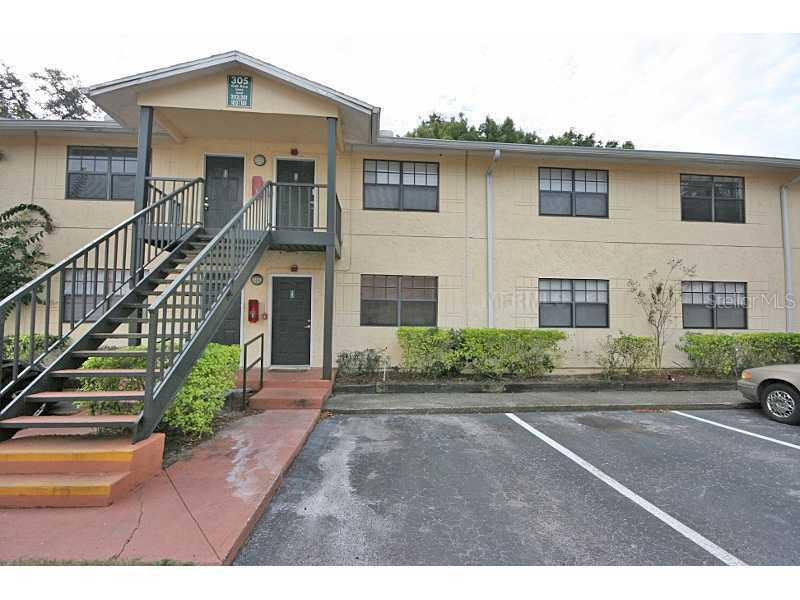 305 Oak Rose Ln. #202, Tampa, FL 33612