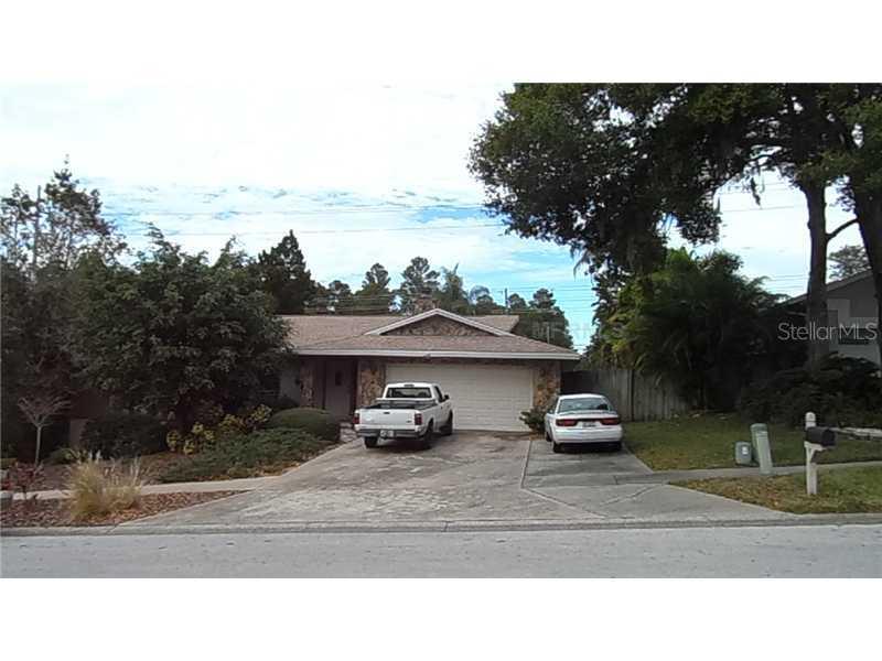 25 Pinewood Ter., Palm Harbor, FL 34683
