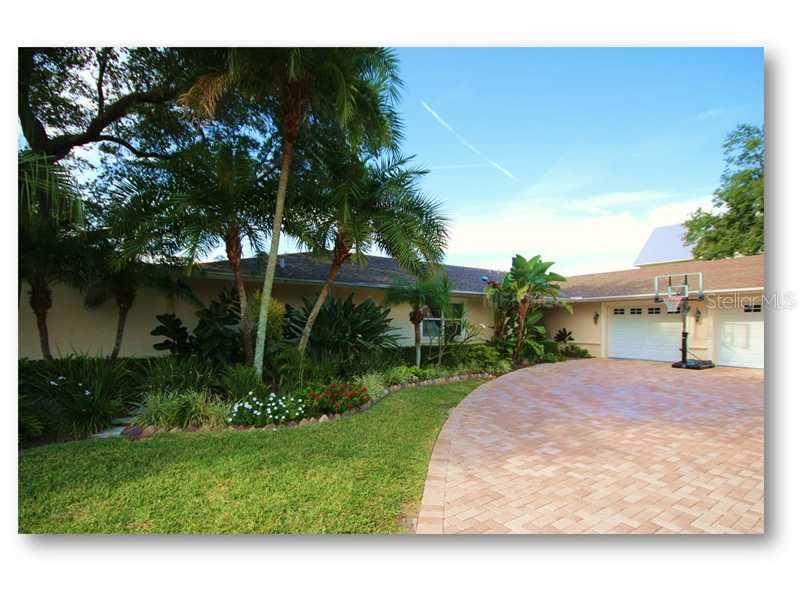 322 Harbor View Ln., Largo, FL 33770
