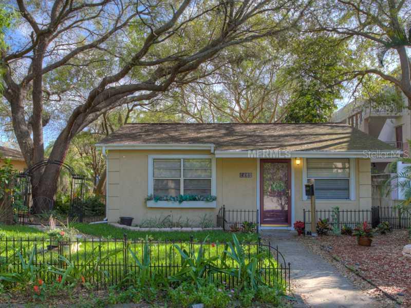 3026 Dartmouth Ave., St Petersburg, FL 33713