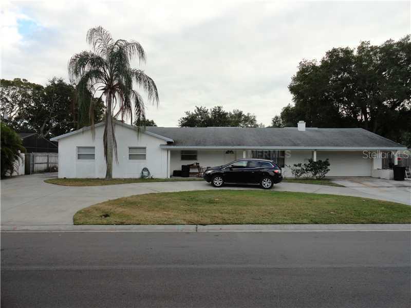 6476 25th Ave., St Petersburg, FL 33710