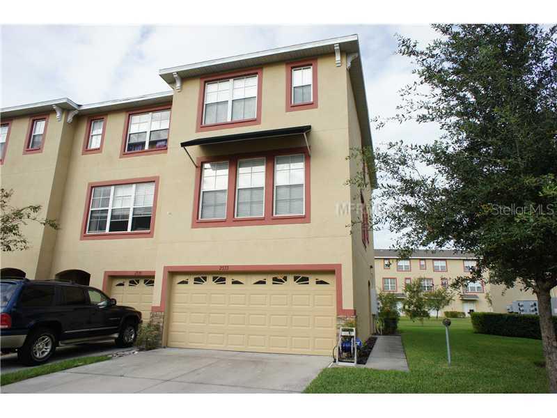 2533 Middleton Grove Dr., Brandon, FL 33511