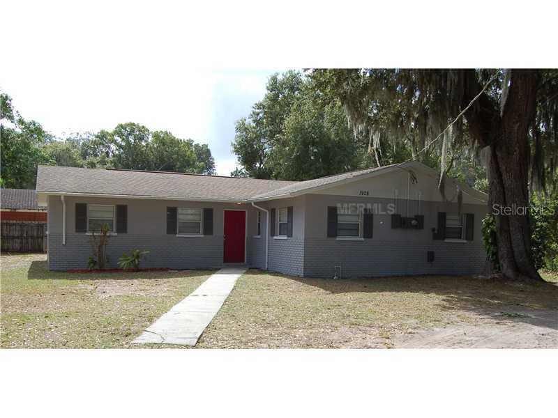 1928 5th Avenue Dr., Bradenton, FL 34208