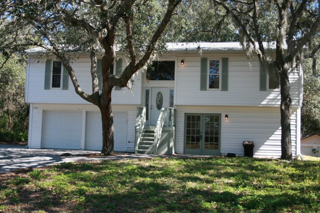 1006 Bay Vista Dr., Tarpon Springs, FL 34689
