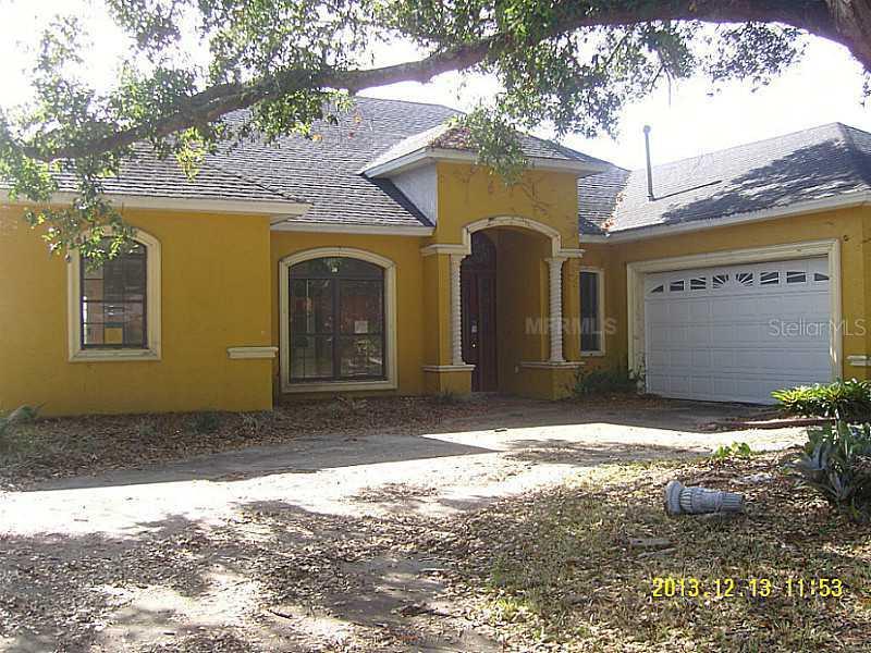 2103 Heritage Crest Dr., Valrico, FL 33594