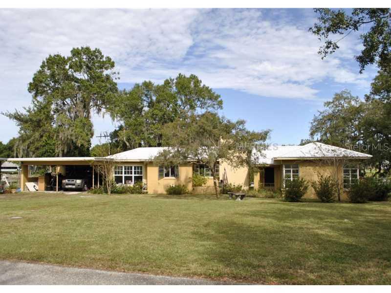 1211 S Pine Lake Dr., Tampa, FL 33612