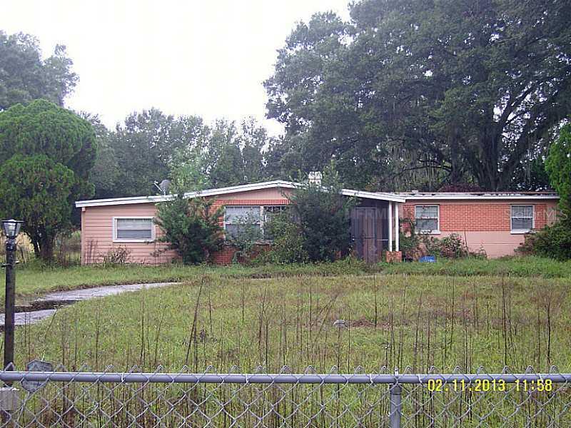 18638 Livingston Ave., Lutz, FL 33559