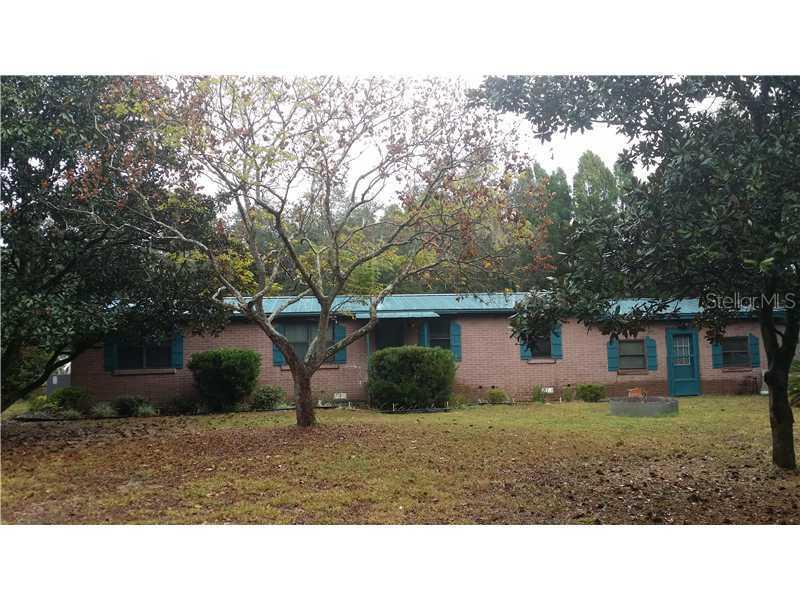 2705 Hideaway Ln., Valrico, FL 33596