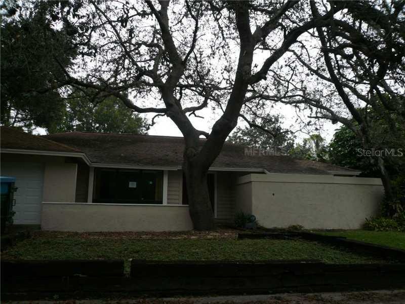 4231 Water Oaks Ln., Tampa, FL 33618