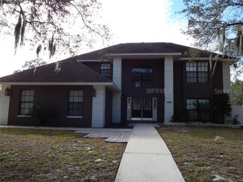 3925 Turnbury St., Valrico, FL 33596