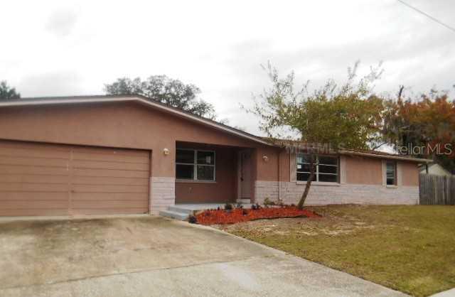 102 S Camelia Ave., Tarpon Springs, FL 34689