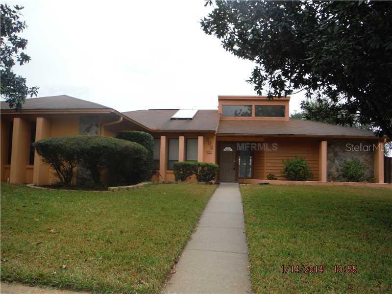 902 Lakemont Dr., Valrico, FL 33594