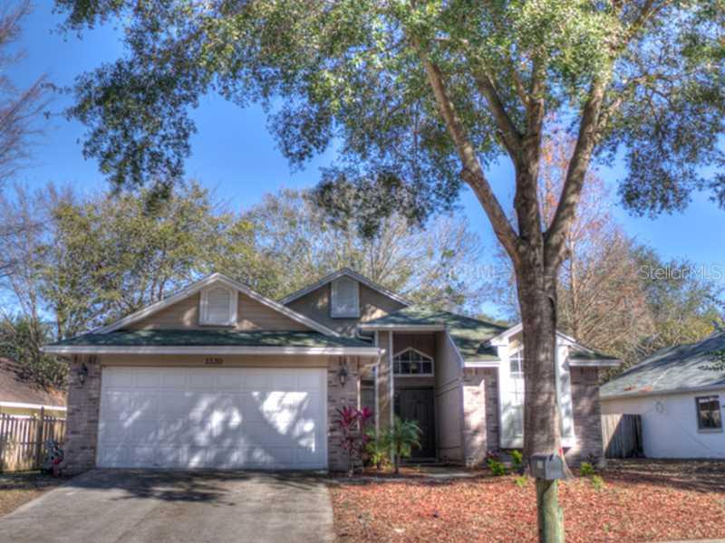 1530 Spinningwheel Dr., Lutz, FL 33559