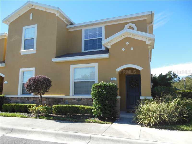 1921 Greenwood Valley Dr., Plant City, FL 33563