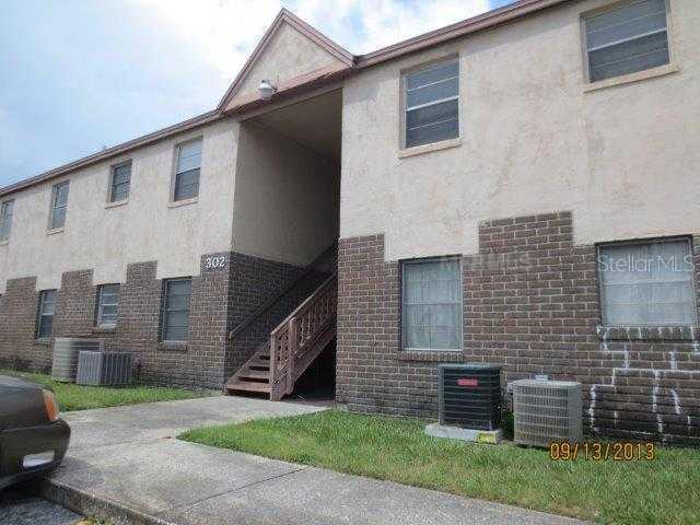 302 E Wellington Ct. #82, Tampa, FL 33604