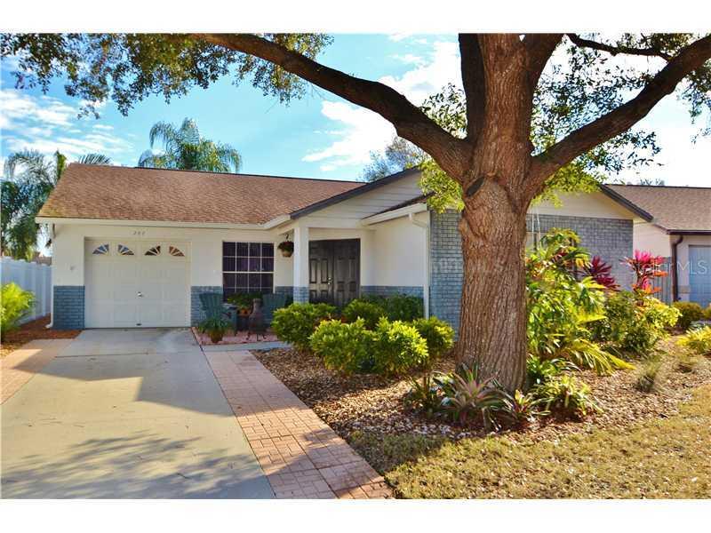 207 Sacramento St., Valrico, FL 33594