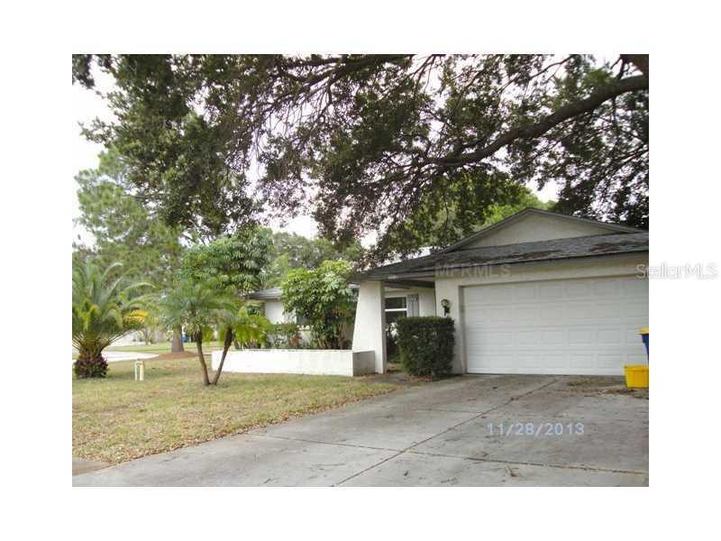 2413 Hazelwood Ln., Clearwater, FL 33763