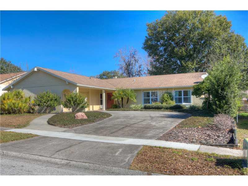 605 Stone Dr., Brandon, FL 33510