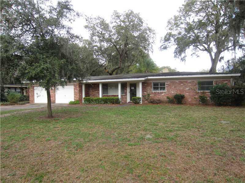 912 Eastwood Dr., Brandon, FL 33511