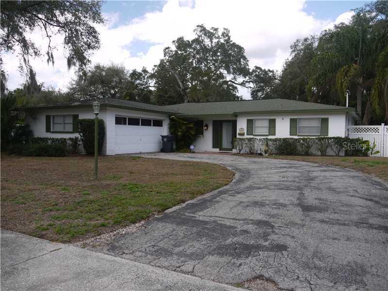 532 N Larry Cir., Brandon, FL 33511