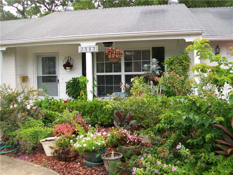 2542 Flintwood Dr., Holiday, FL 34690