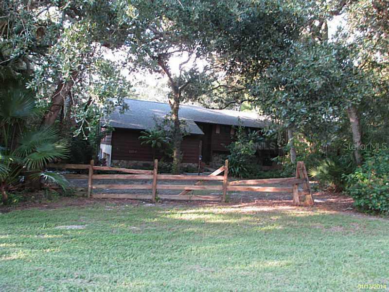 2154 Woods Ct., Palm Harbor, FL 34683
