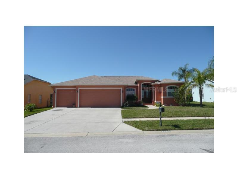 1607 Crazy Horse Dr, Lutz, FL 33559