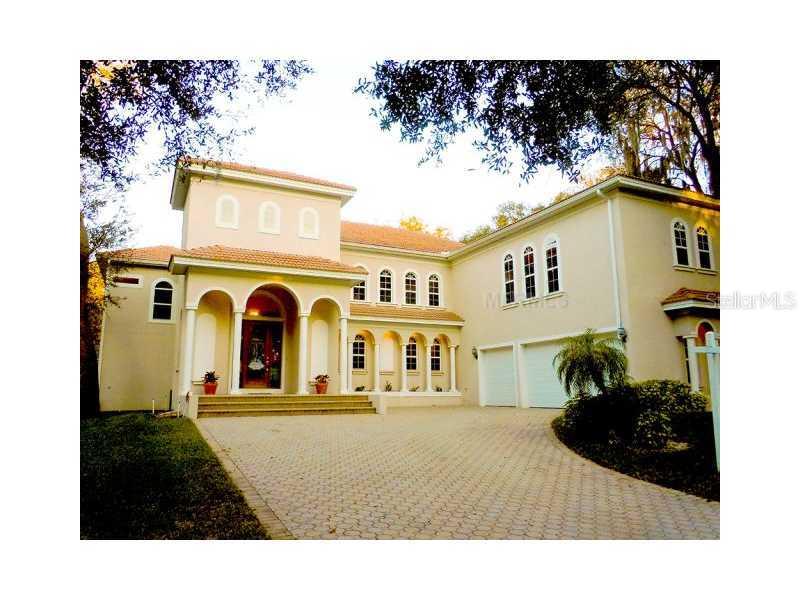 11407 W Queensway Dr., Temple Terrace, FL 33617