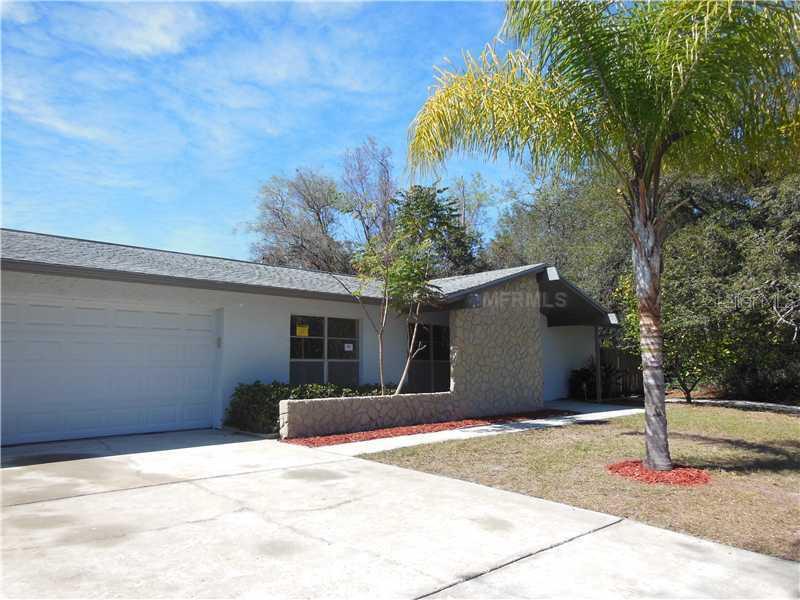 2204 Kingswood Ln., Brandon, FL 33511